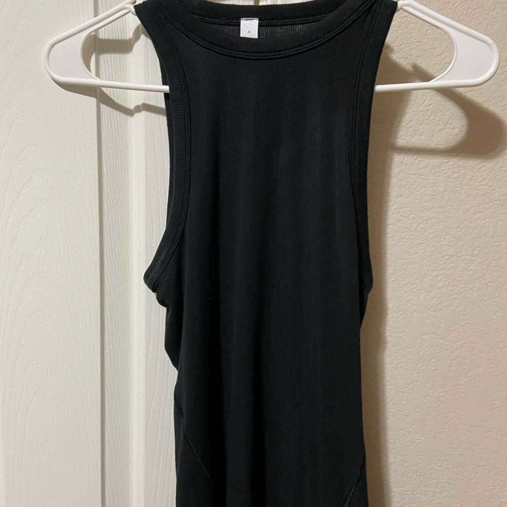 Lululemon hold tight crewneck tank top